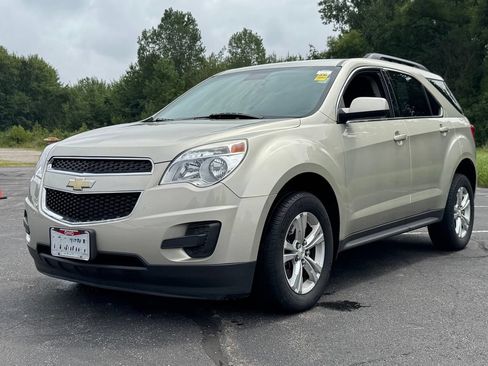Used 2015 Chevrolet Equinox LT w/ Driver Convenience Package FWD image 3