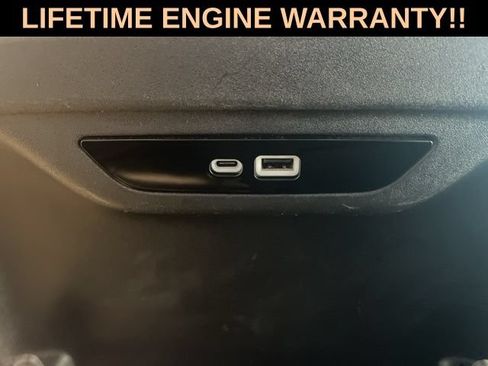 Used 2024 Chrysler Pacifica Touring-L FWD image 29