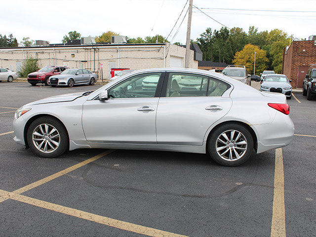 Used 2014 INFINITI Q50 Premium w/ Navigation Package AWD/4WD image 7