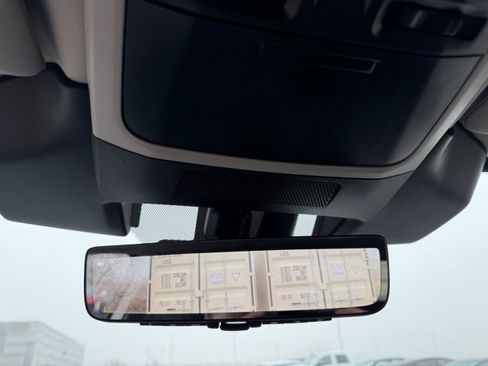 Used 2025 Subaru Outback Touring XT image 30