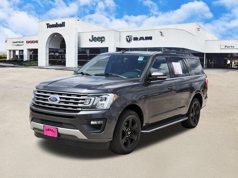 Used 2021 Ford Expedition XLT RWD image 3