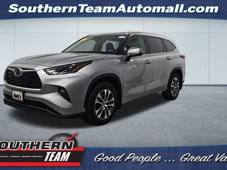 Used 2021 Toyota Highlander XLE 360° Tour