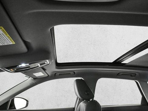 Used 2025 Audi Q5 Premium w/ Convenience Package image 16