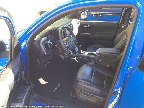Used 2021 Toyota Tacoma TRD Sport image 13