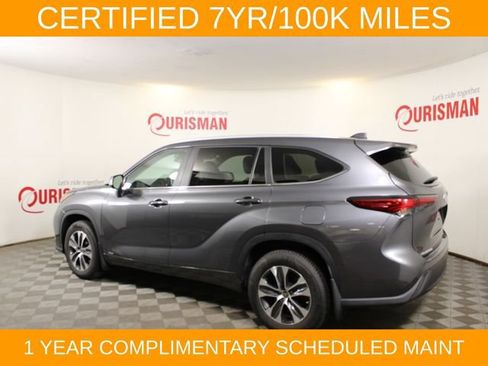Used 2023 Toyota Highlander XLE AWD/4WD image 5