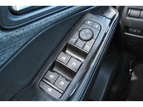 Used 2023 Nissan Rogue SV image 20