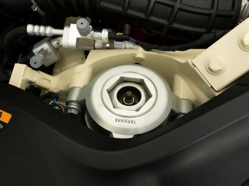 Used 2025 Ferrari Purosangue AWD/4WD image 61