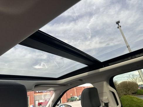 Used 2025 Ford Expedition Max Active image 18