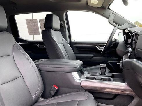 Used 2023 Chevrolet Silverado 1500 LTZ w/ LTZ Convenience Package II image 7