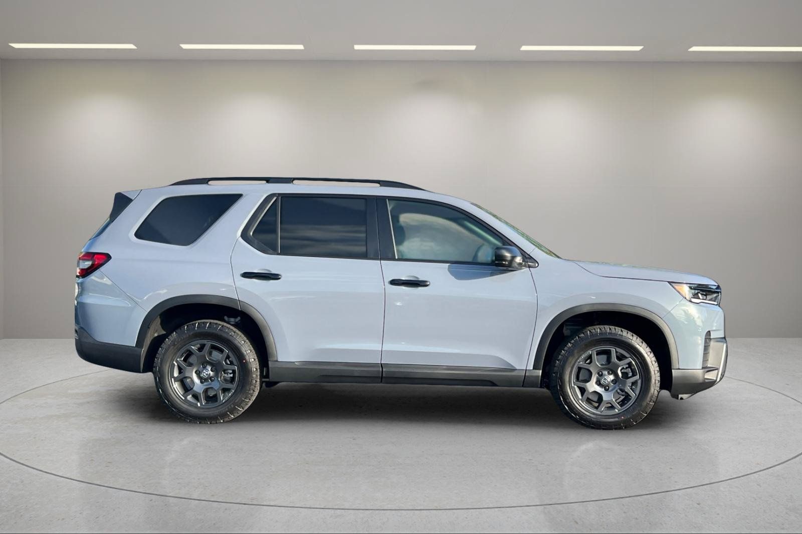 New 2026 Honda Pilot TrailSport image 2