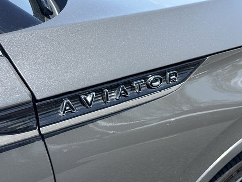 Used 2020 Lincoln Aviator Black Label w/ Dynamic Handling Package AWD/4WD image 33