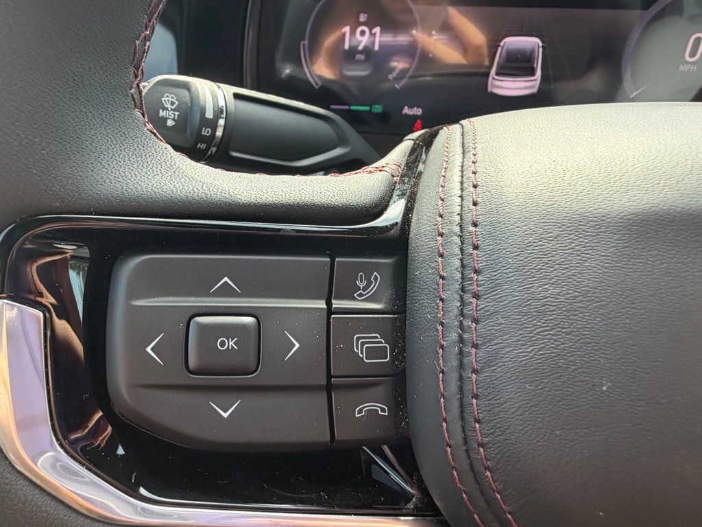 Used 2025 Jeep Wagoneer S Limited AWD/4WD image 27