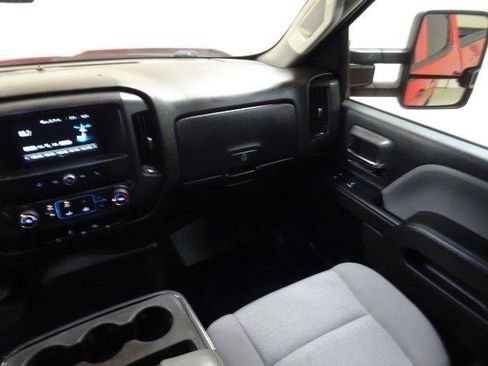 Used 2019 Chevrolet Silverado 2500 W/T image 36
