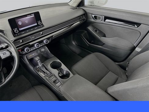 Certified 2022 Honda Civic EX image 24