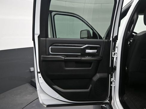 Used 2024 RAM 2500 Big Horn w/ Snow Chief Group image 28