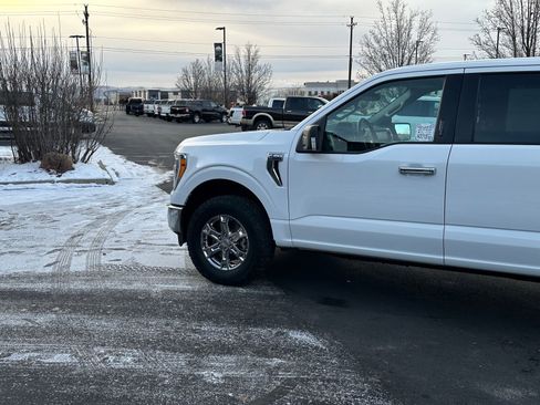 Used 2023 Ford F150 XLT w/ Equipment Group 302A High image 9
