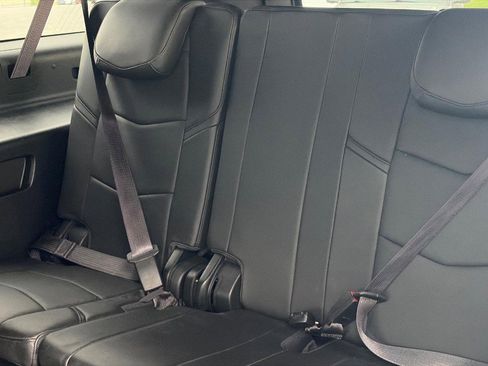Used 2016 Cadillac Escalade ESV Platinum AWD/4WD image 19