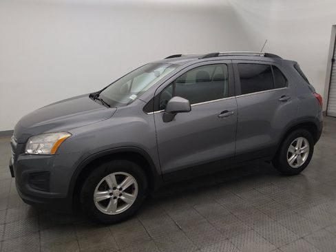Used 2015 Chevrolet Trax LT w/ LT Sun and Sound Package AWD/4WD image 2