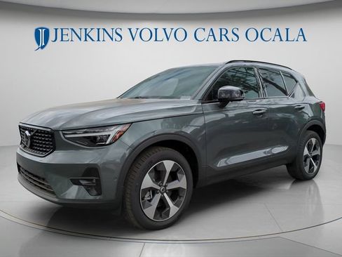 New 2026 Volvo XC40 B5 Plus w/ Protection Package Premier AWD/4WD image 7