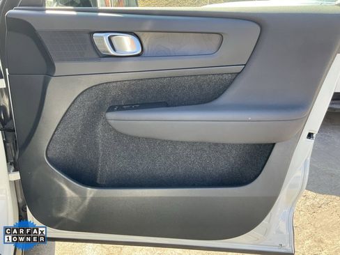 Used 2023 Volvo XC40 Recharge Plus image 68