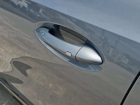 New 2025 Buick Envision Sport Touring image 9