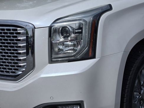 Used 2016 GMC Yukon XL Denali w/ Open Road Package AWD/4WD image 5