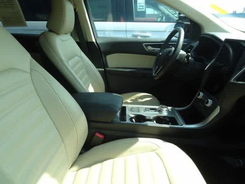 Used 2022 Ford Edge SEL w/ Convenience Package AWD/4WD image 8