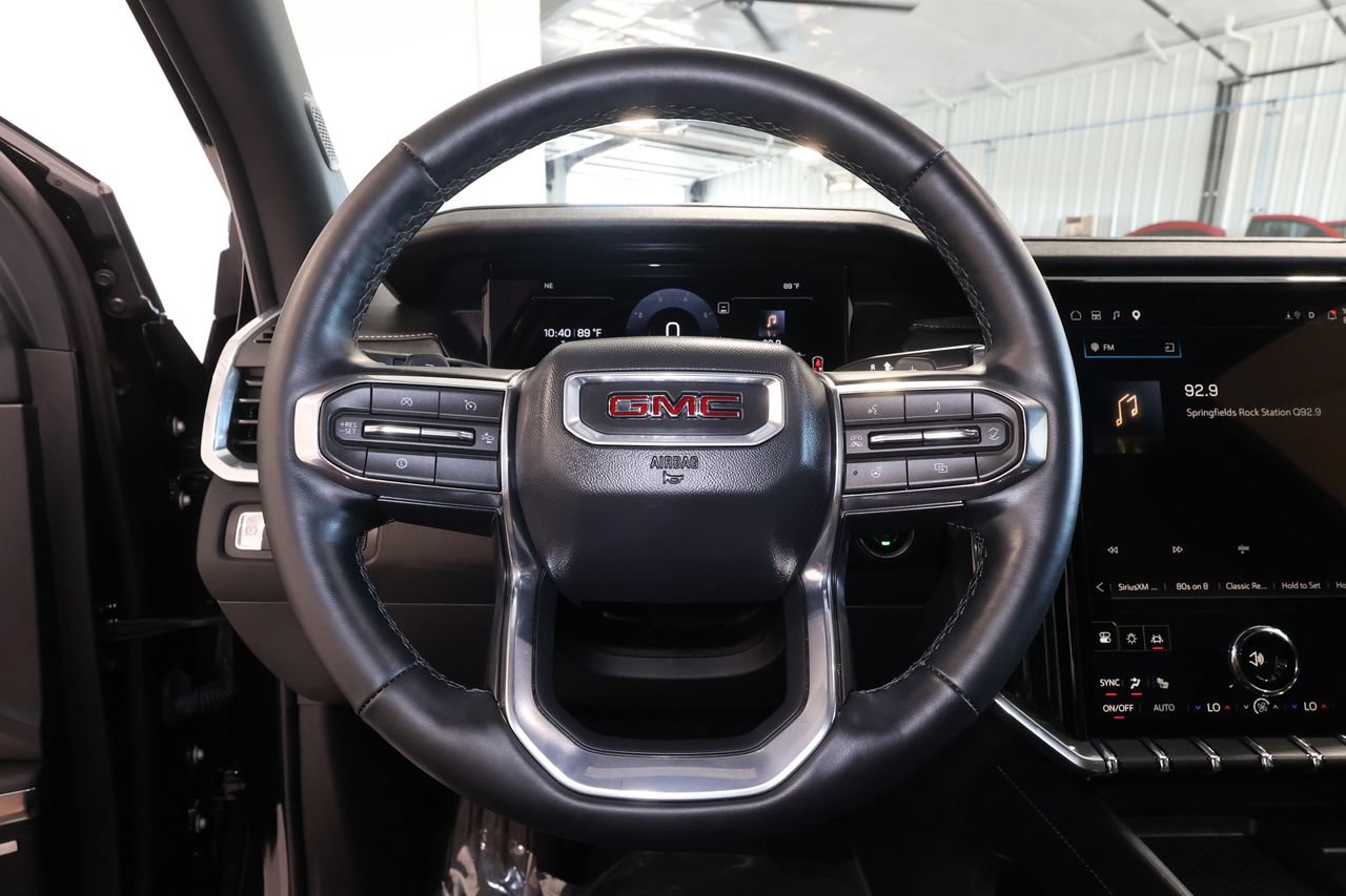 Certified 2026 GMC Acadia Elevation w/ Elevation Premium Package FWD image 10