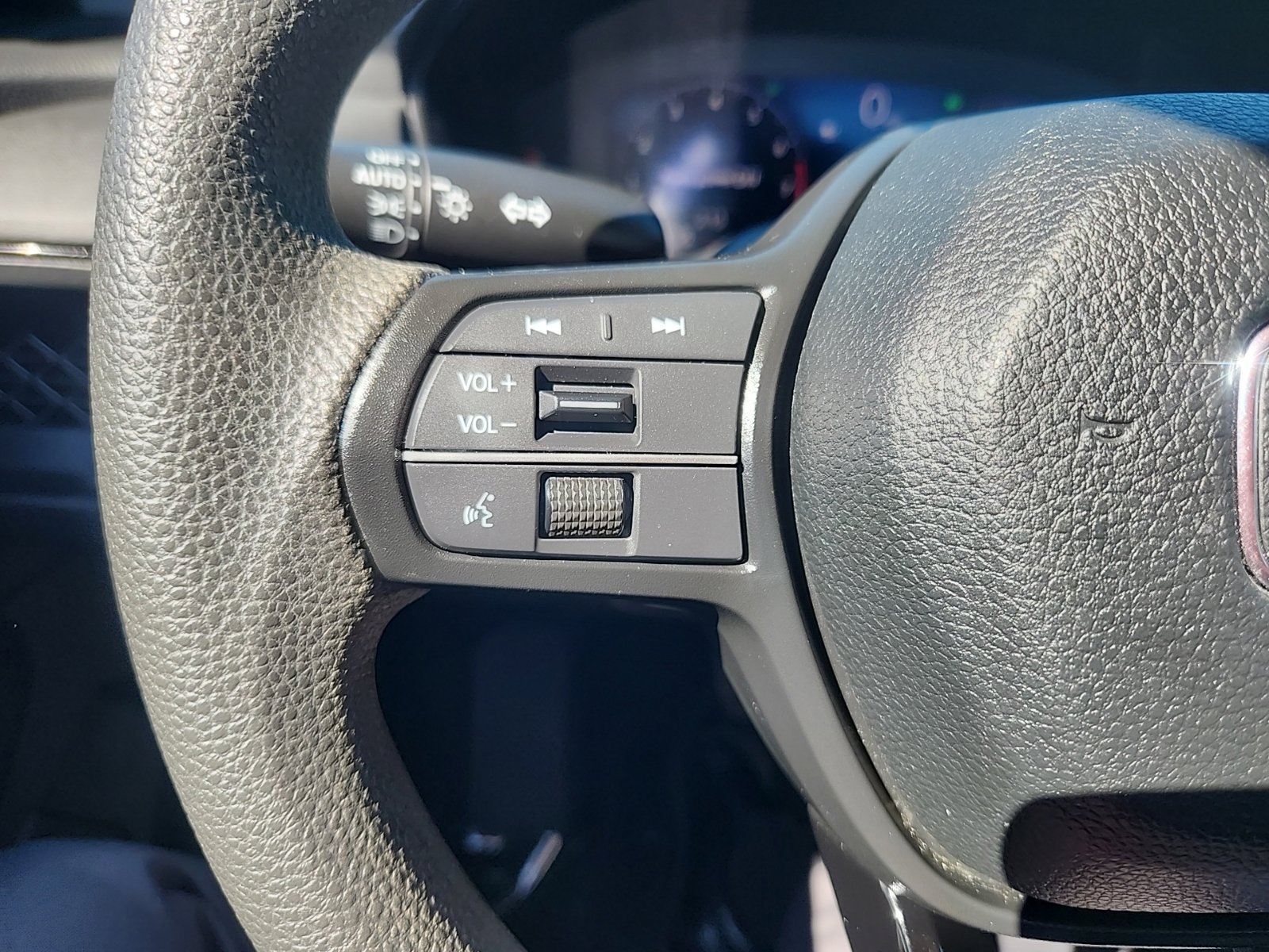 Used 2024 Honda Accord EX image 17