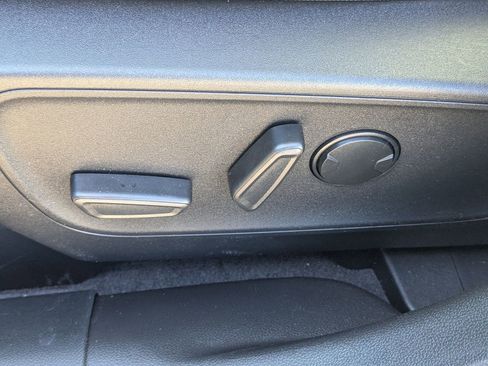 New 2026 Ford Escape SE w/ PHEV Premium Package image 21