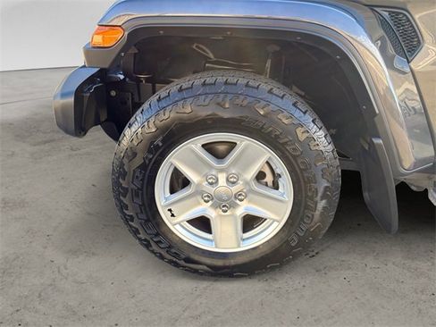 Used 2020 Jeep Gladiator Sport w/ Quick Order Package 24S image 14