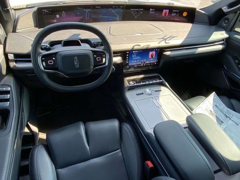 New 2025 Lincoln Navigator Reserve w/ Jet Appearance Package image 12