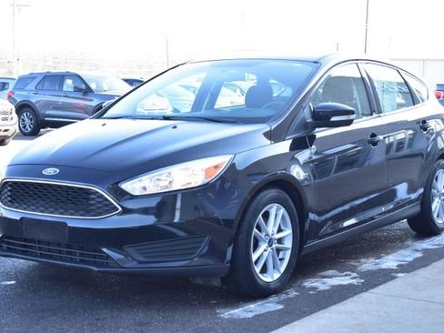 Used 2017 Ford Focus SE image 9