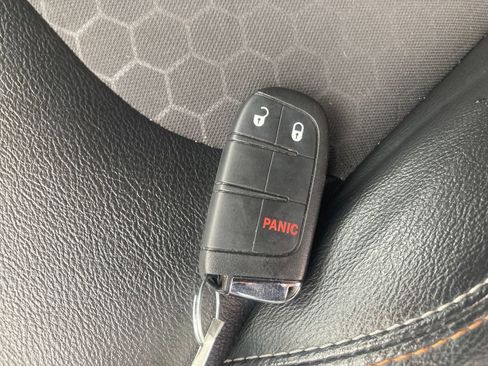 Used 2018 Jeep Compass Latitude image 38