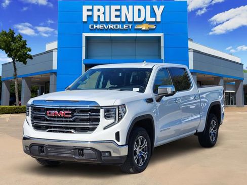 Used 2025 GMC Sierra 1500 SLT image 3