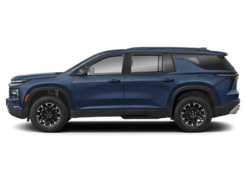 Used 2025 Chevrolet Traverse High Country FWD image 4