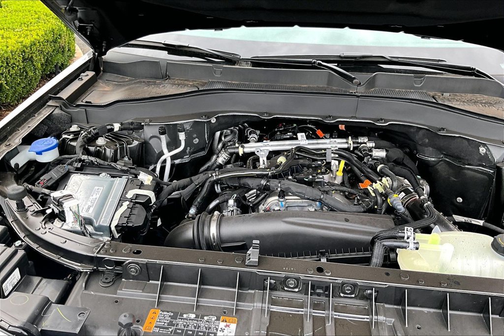 New 2026 Ford Explorer Active RWD image 11
