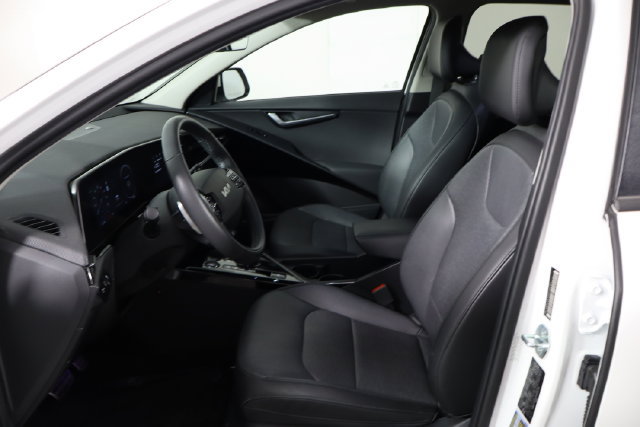 Certified 2023 Kia Niro Wave FWD image 14