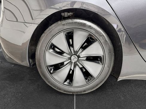 Used 2024 Tesla Model 3 Long Range AWD/4WD image 35