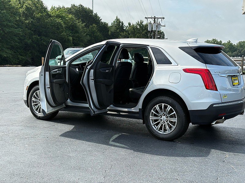 Used 2017 Cadillac XT5 Luxury FWD image 9