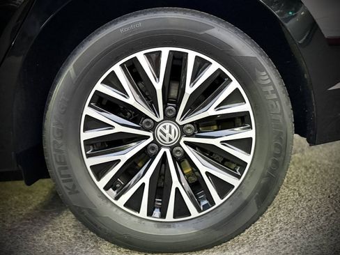Used 2019 Volkswagen Jetta SE FWD image 16