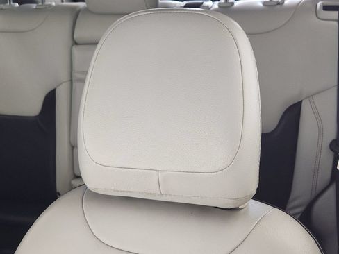 Used 2020 Jeep Compass Limited FWD image 24