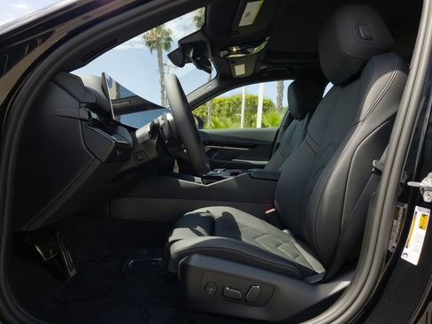 New 2026 BMW 530i w/ M Sport Package RWD image 8