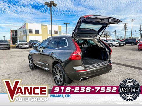 Used 2018 Volvo XC60 T6 Inscription w/ Advanced Package image 16