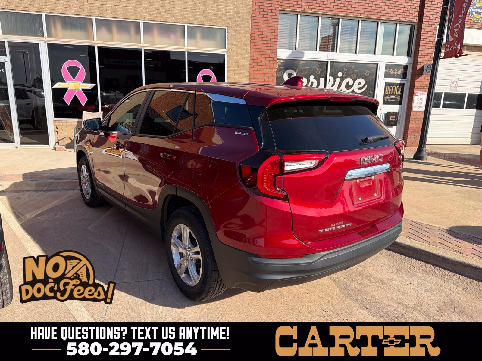 Used 2024 GMC Terrain SLE FWD image 3