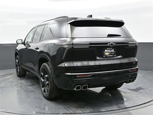 Used 2024 Chevrolet Traverse RS w/ LPO, Floor Liner Package image 5