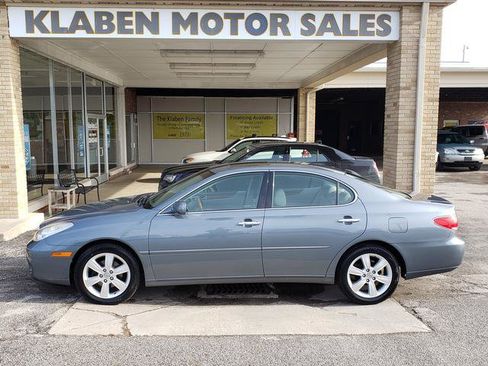 Used 2005 Lexus ES 330 image 2