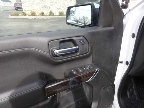 Used 2021 Chevrolet Silverado 1500 LT w/ Remote Start Package image 16