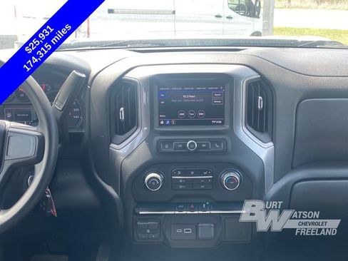 Used 2021 Chevrolet Silverado 2500 W/T w/ WT Convenience Package AWD/4WD image 18