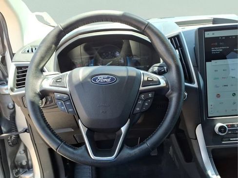 Used 2022 Ford Edge SEL AWD/4WD image 15